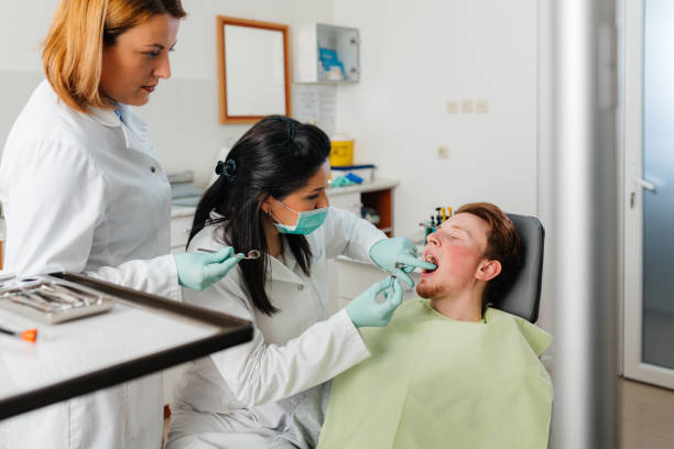 Best Weekend Emergency Dentist in Beloit, OH